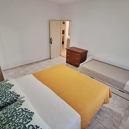 Zara Apartament *